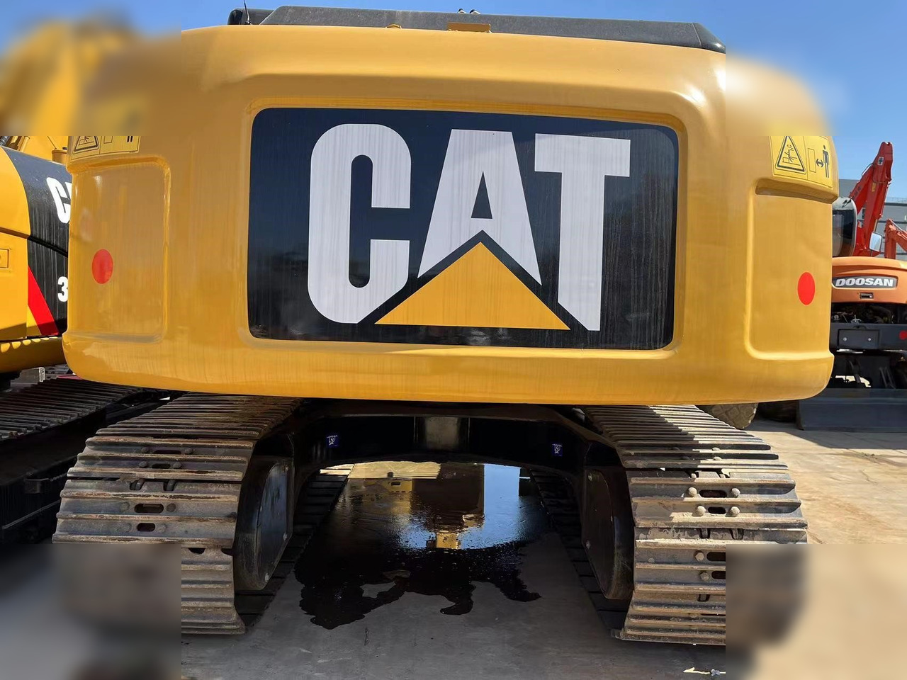 CATERPILLAR 315D2L - Pelle sur chenille: photos 3 CATERPILLAR 315D2L - Pelle sur chenille: photos 3