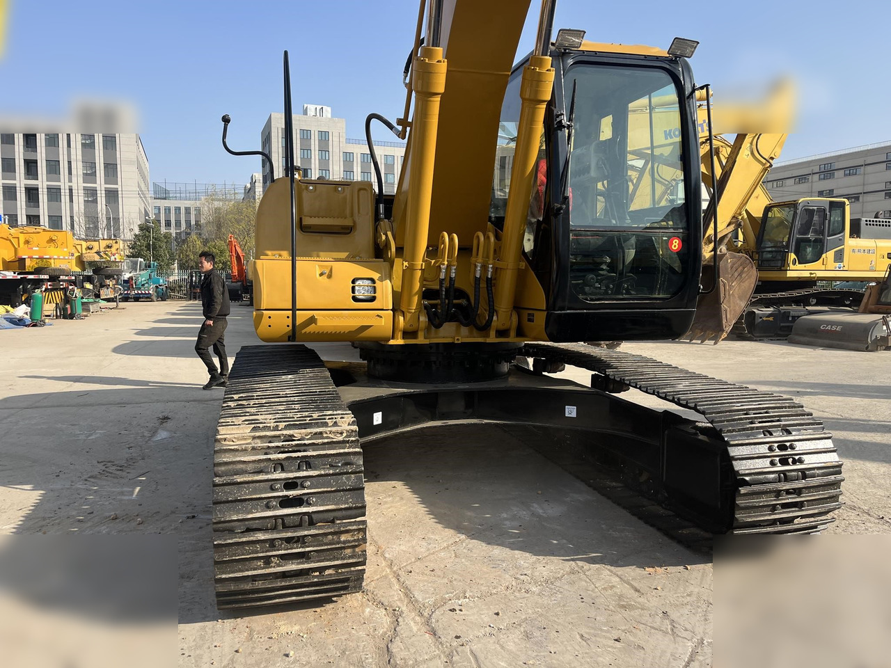 CATERPILLAR 320CL - Pelle sur chenille: photos 3 CATERPILLAR 320CL - Pelle sur chenille: photos 3