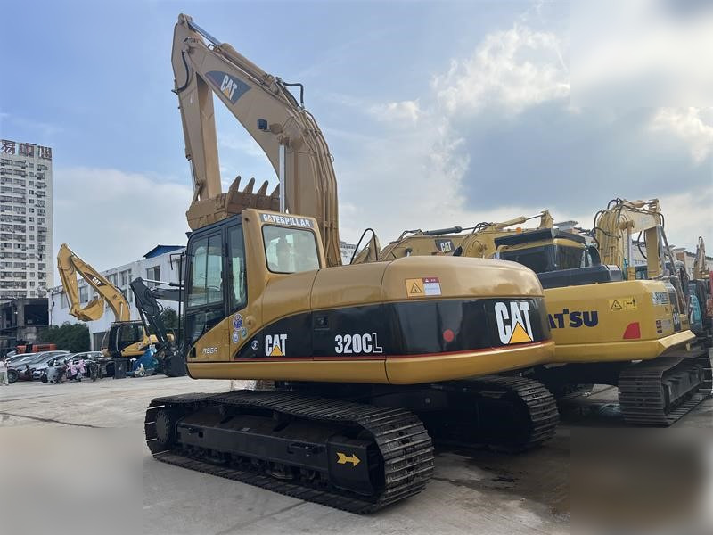 CATERPILLAR 320CL - Pelle sur chenille: photos 5 CATERPILLAR 320CL - Pelle sur chenille: photos 5