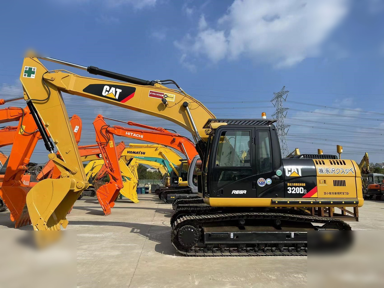 CATERPILLAR 320D2 - Pelle sur chenille: photos 5 CATERPILLAR 320D2 - Pelle sur chenille: photos 5