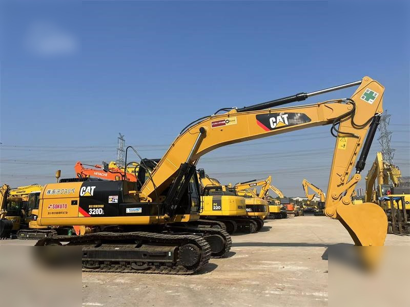 CATERPILLAR 320DL - Pelle sur chenille: photos 4 CATERPILLAR 320DL - Pelle sur chenille: photos 4