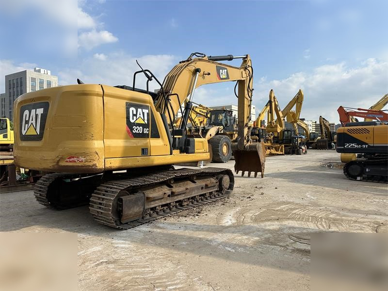 CATERPILLAR 320GC - Pelle sur chenille: photos 5 CATERPILLAR 320GC - Pelle sur chenille: photos 5