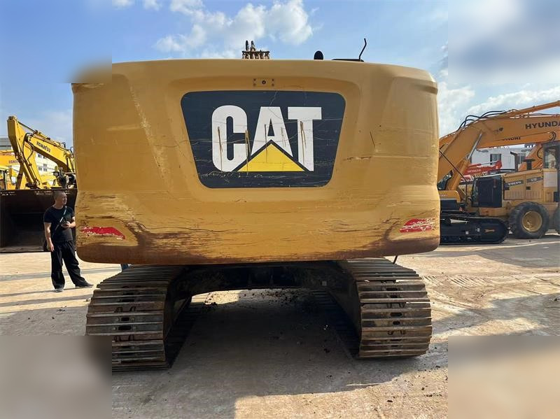 CATERPILLAR 320GC - Pelle sur chenille: photos 3 CATERPILLAR 320GC - Pelle sur chenille: photos 3
