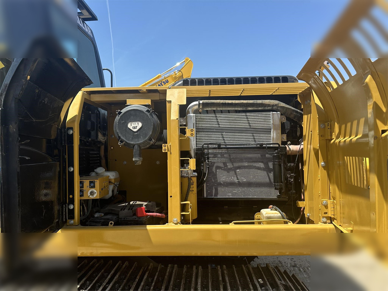 CATERPILLAR 323DL - Pelle sur chenille: photos 4 CATERPILLAR 323DL - Pelle sur chenille: photos 4