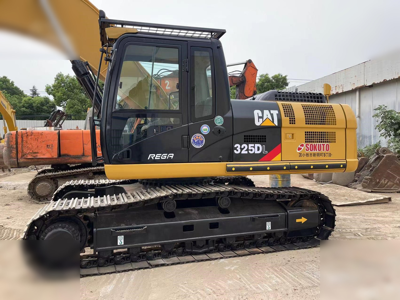 CATERPILLAR 325DL - Pelle sur chenille: photos 3 CATERPILLAR 325DL - Pelle sur chenille: photos 3