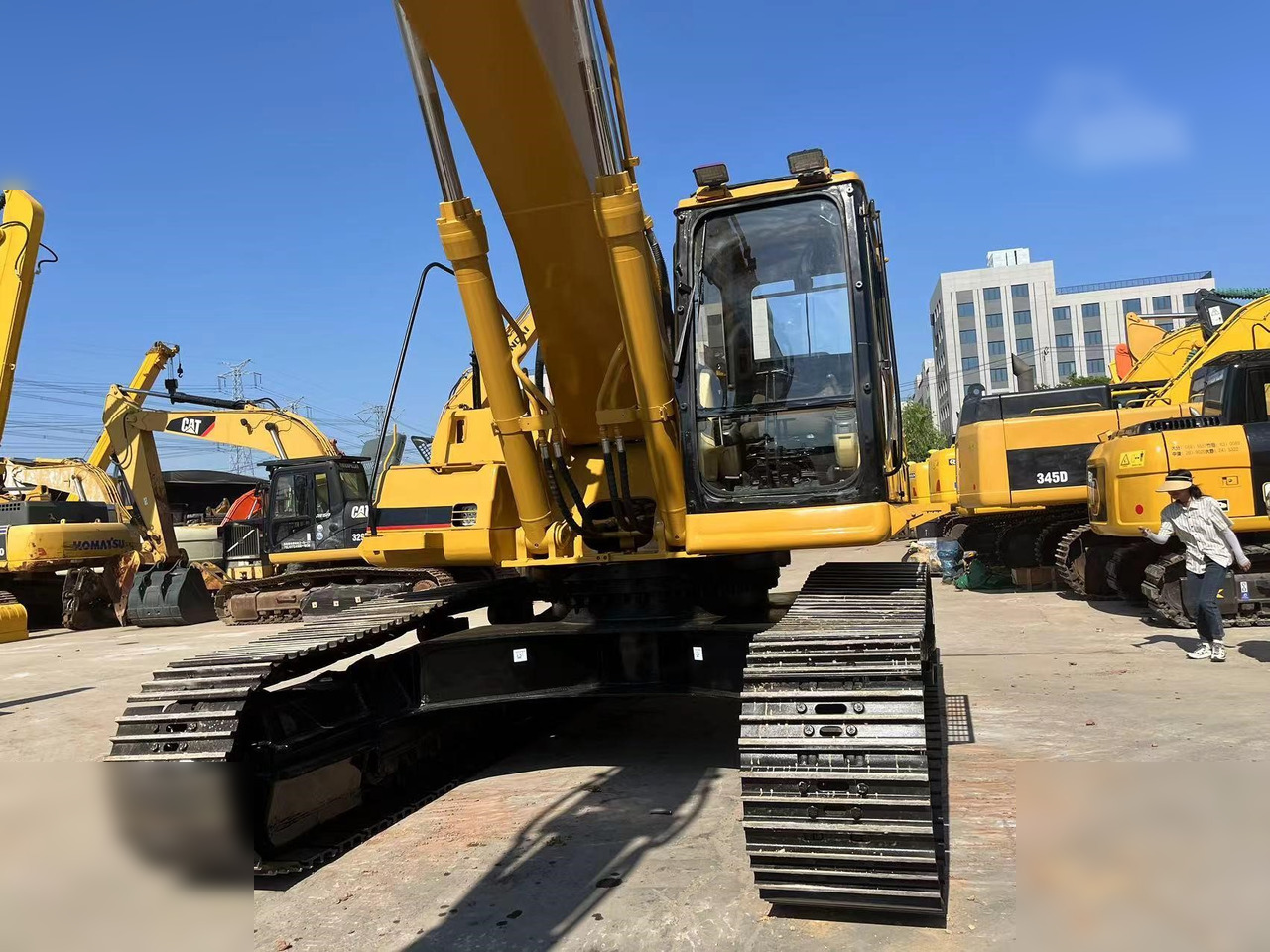 CATERPILLAR 330BL - Pelle sur chenille: photos 5 CATERPILLAR 330BL - Pelle sur chenille: photos 5