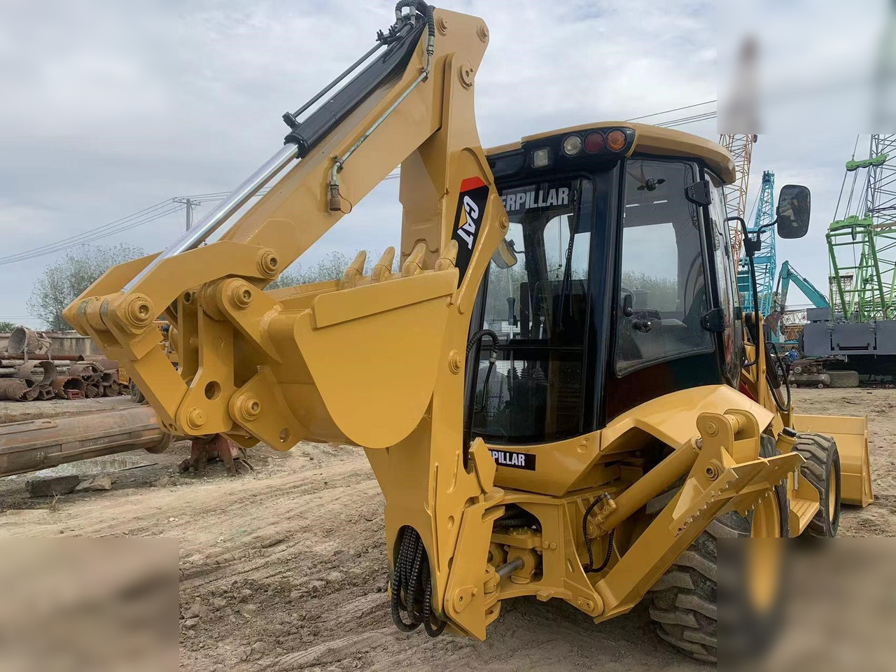 CATERPILLAR 420F - Tractopelle: photos 5 CATERPILLAR 420F - Tractopelle: photos 5