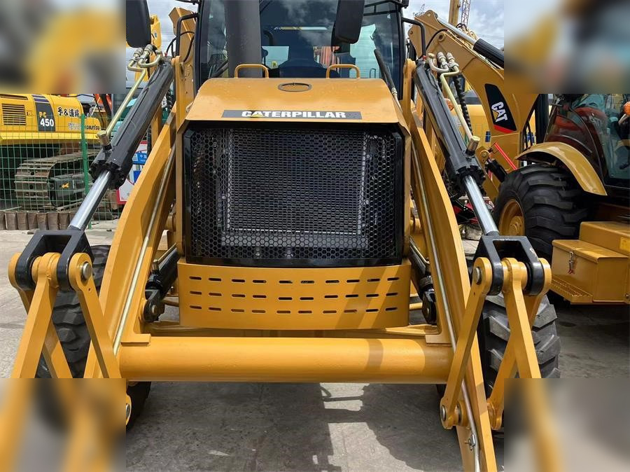CATERPILLAR 430F - Tractopelle: photos 4 CATERPILLAR 430F - Tractopelle: photos 4