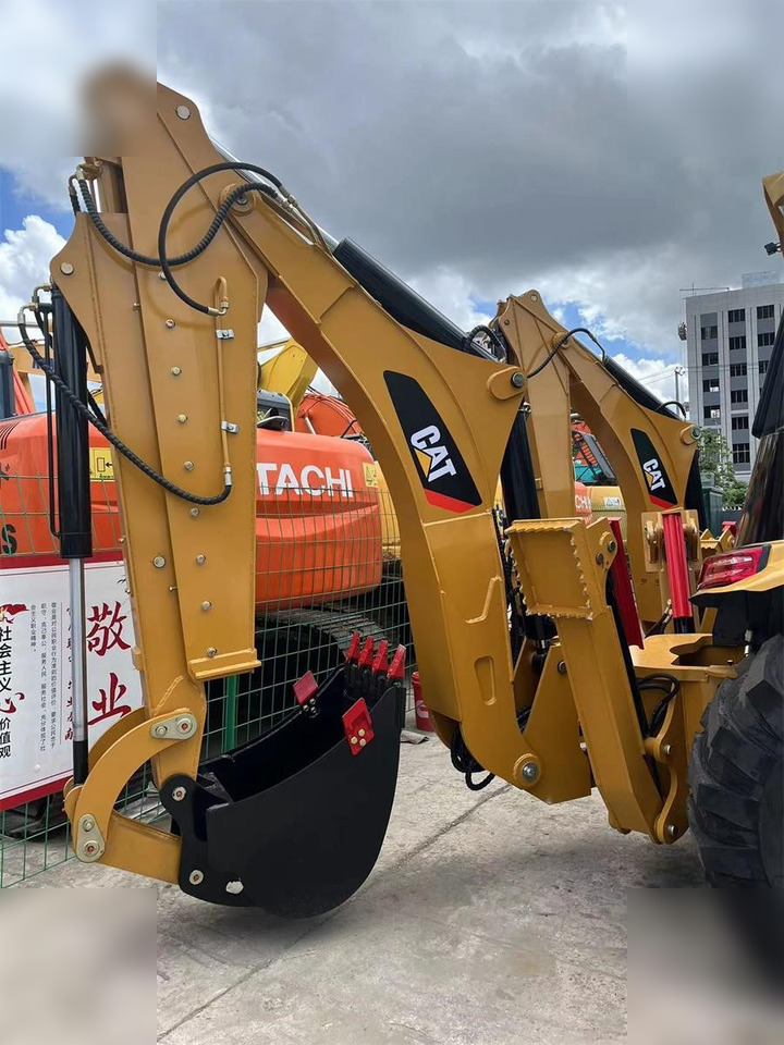 CATERPILLAR 430F - Tractopelle: photos 2 CATERPILLAR 430F - Tractopelle: photos 2