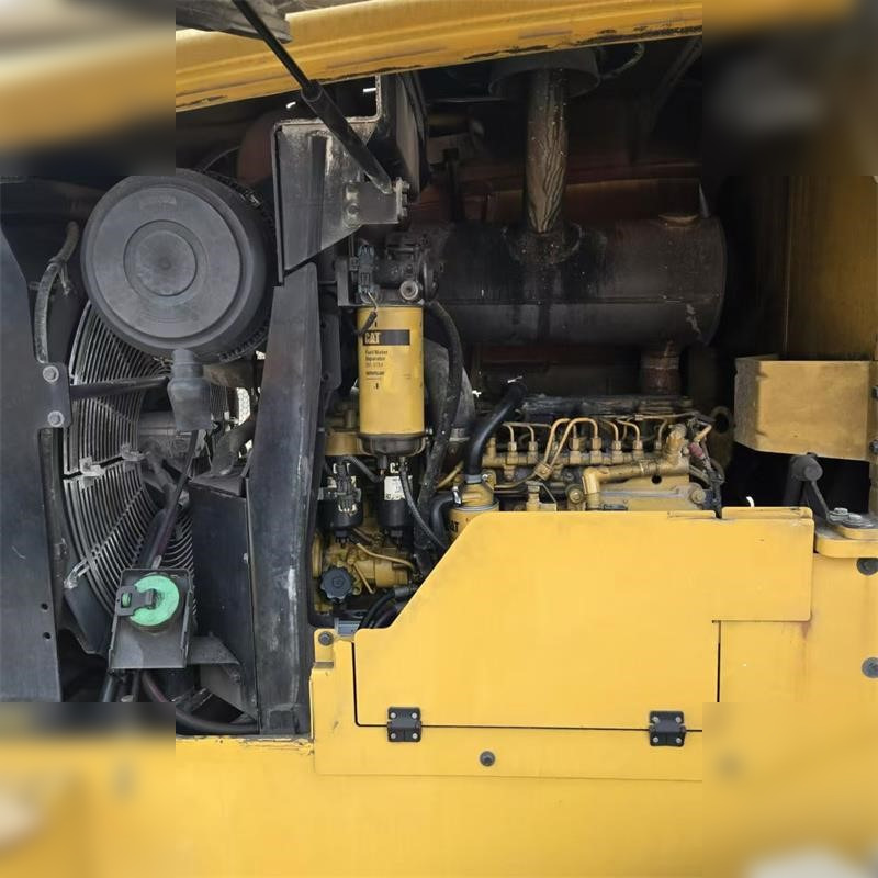 Chargeuse sur pneus CATERPILLAR 924K: photos 9
