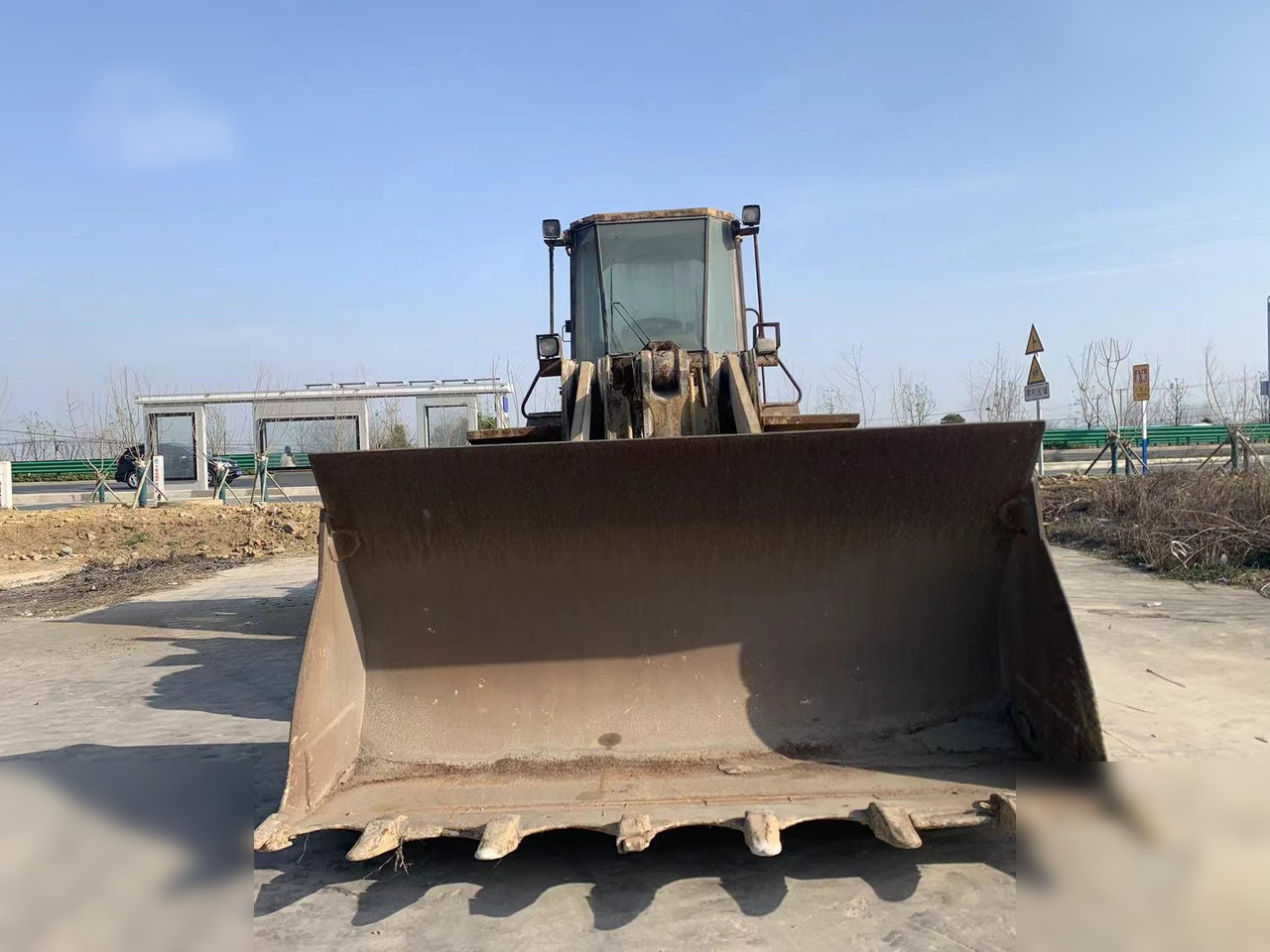 CATERPILLAR 966F - Chargeuse sur pneus: photos 2 CATERPILLAR 966F - Chargeuse sur pneus: photos 2
