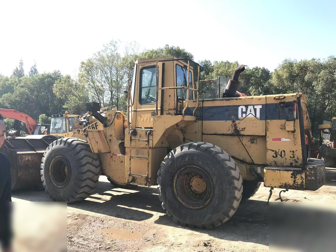 CATERPILLAR 966F I - Chargeuse sur pneus: photos 4 CATERPILLAR 966F I - Chargeuse sur pneus: photos 4