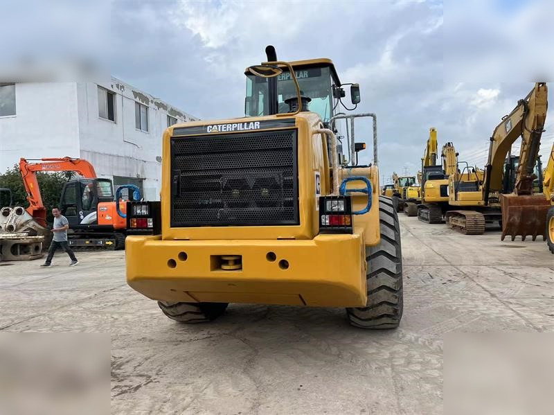 CATERPILLAR 966H - Chargeuse sur pneus: photos 5 CATERPILLAR 966H - Chargeuse sur pneus: photos 5