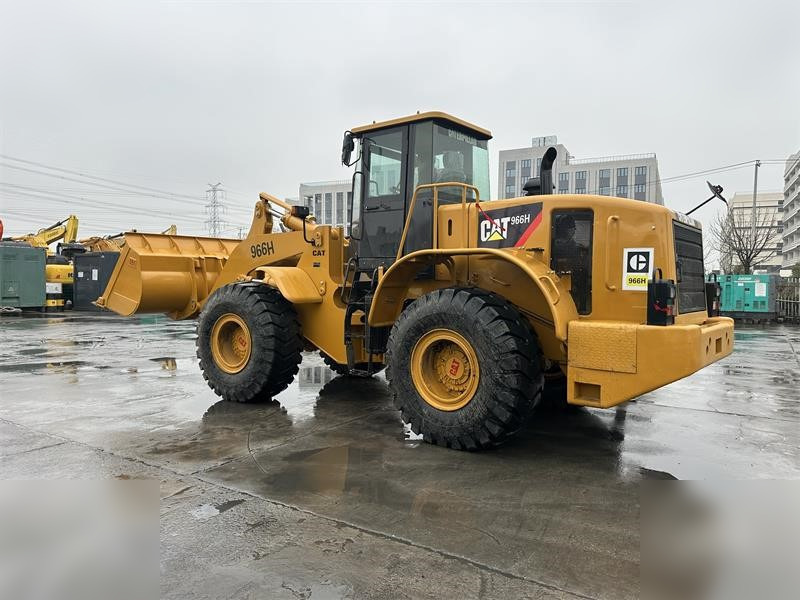 CATERPILLAR 966H - Chargeuse sur pneus: photos 2 CATERPILLAR 966H - Chargeuse sur pneus: photos 2