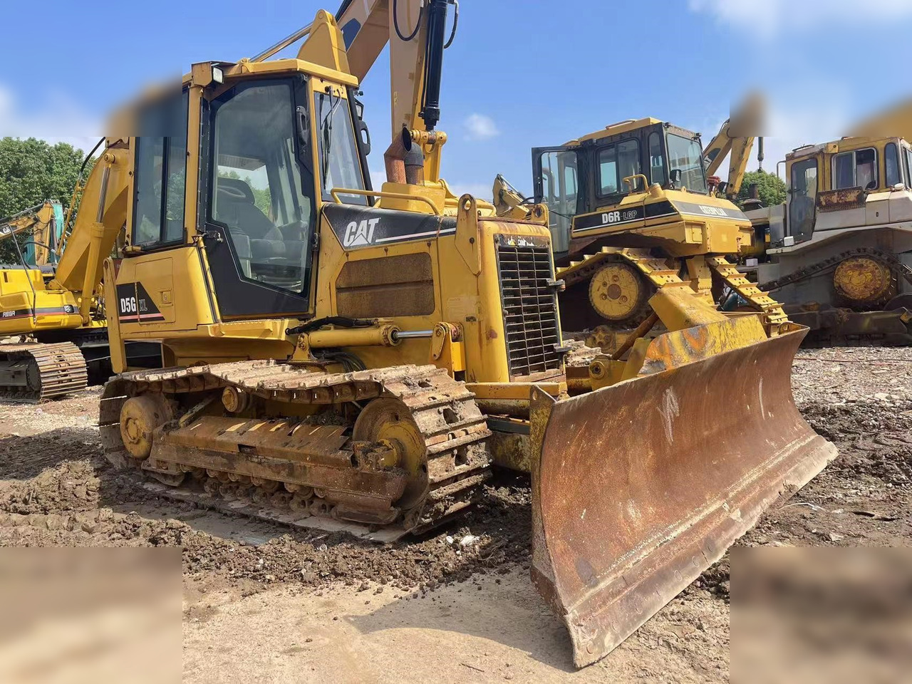 CATERPILLAR D5G XL - Bulldozer: photos 1 CATERPILLAR D5G XL - Bulldozer: photos 1
