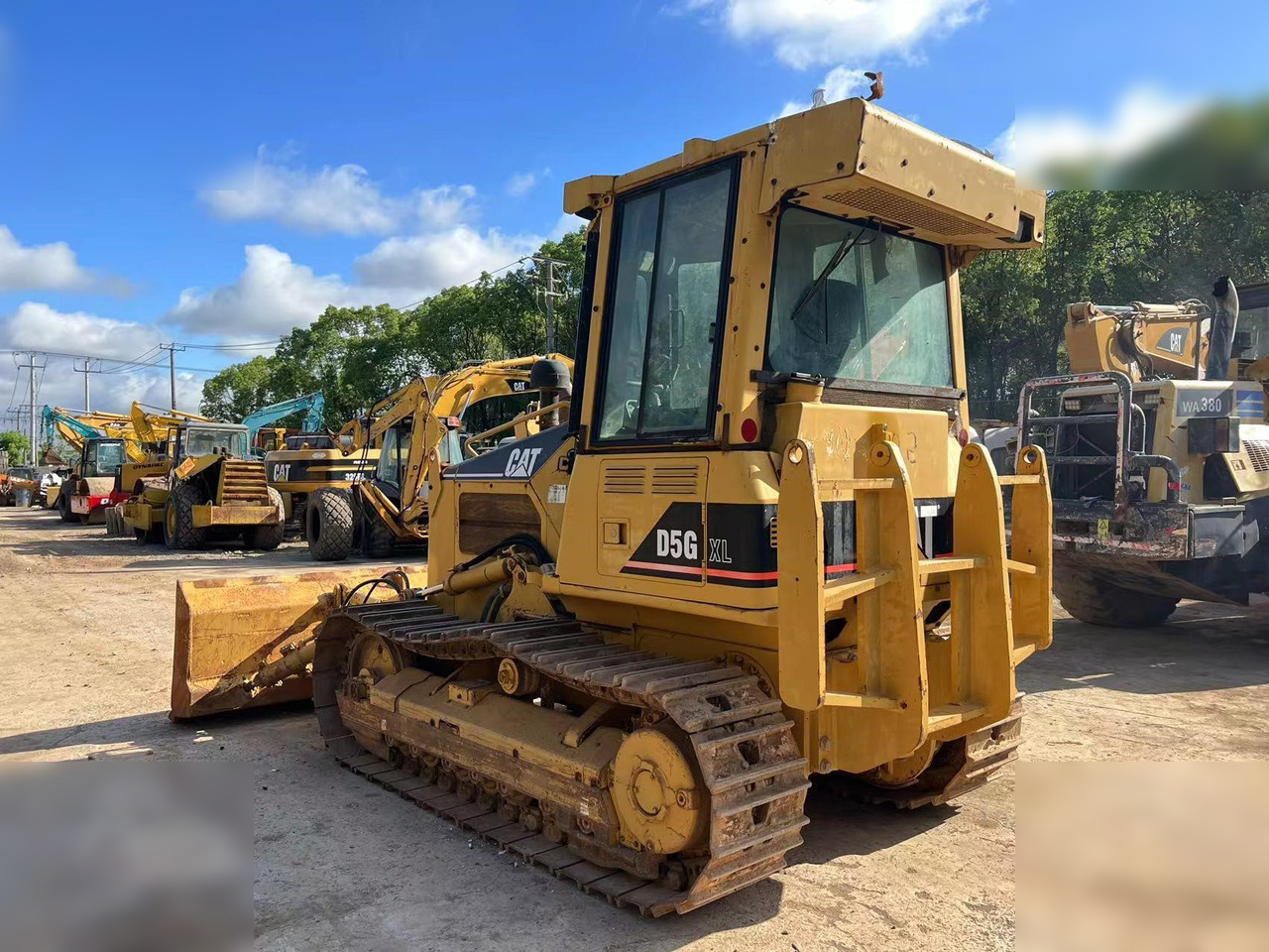 CATERPILLAR D5G XL - Bulldozer: photos 3 CATERPILLAR D5G XL - Bulldozer: photos 3