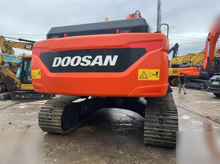 DOOSAN DX225 LCA - Pelle sur chenille: photos 3 DOOSAN DX225 LCA - Pelle sur chenille: photos 3