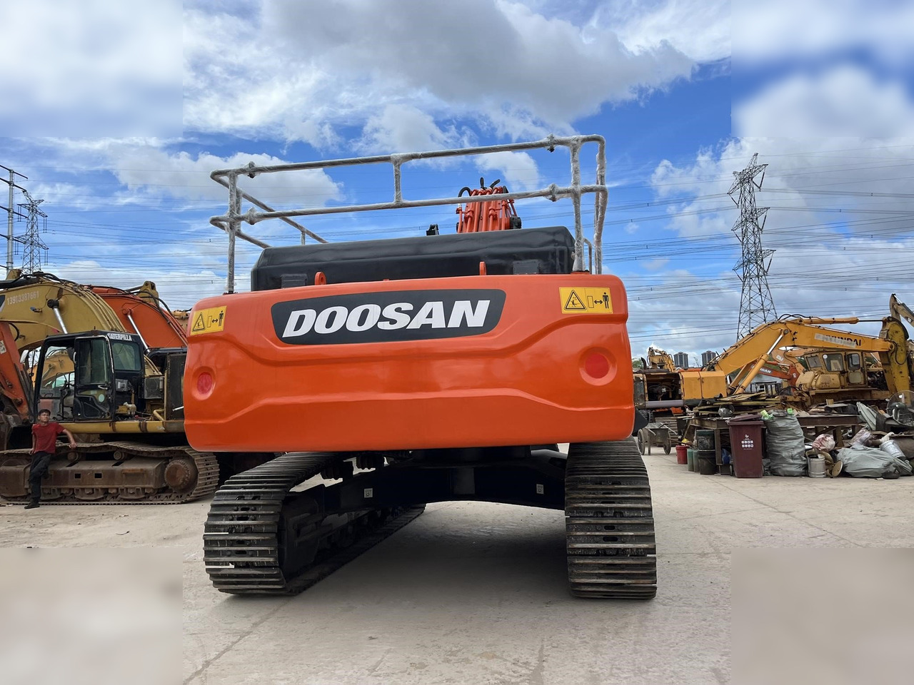 DOOSAN DX340 LCA - Pelle sur chenille: photos 4 DOOSAN DX340 LCA - Pelle sur chenille: photos 4