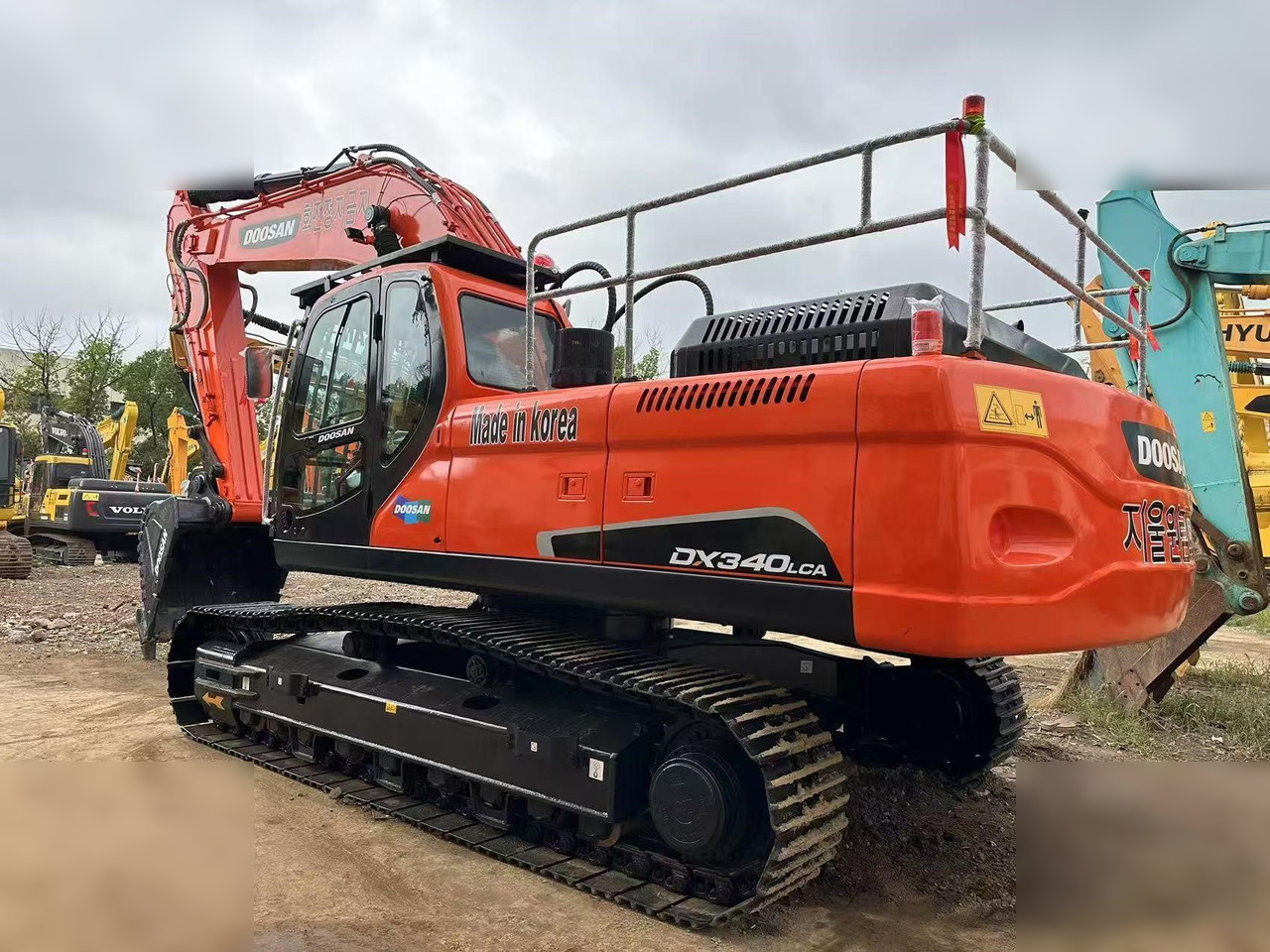 DOOSAN DX340 LCA - Pelle sur chenille: photos 1 DOOSAN DX340 LCA - Pelle sur chenille: photos 1