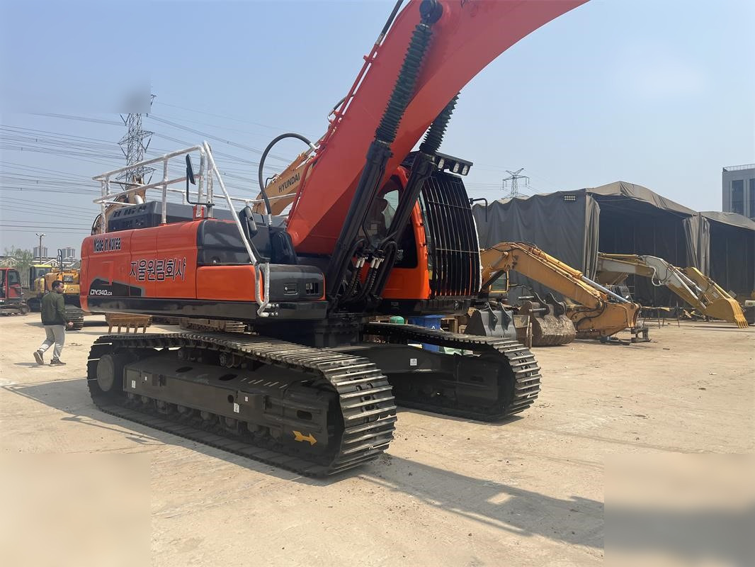 DOOSAN DX340 LCA - Pelle sur chenille: photos 4 DOOSAN DX340 LCA - Pelle sur chenille: photos 4