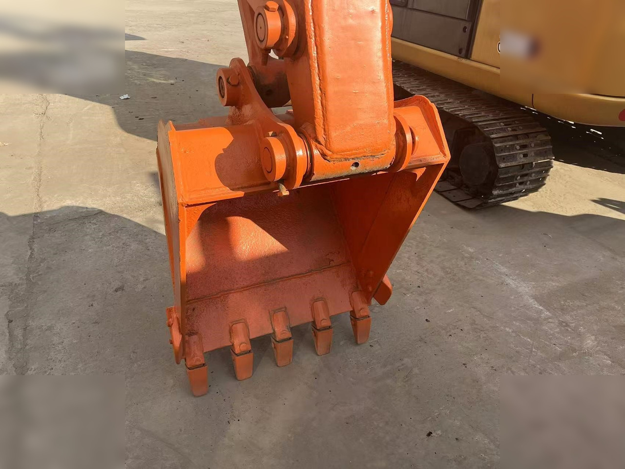 HITACHI EX60-5 - Pelle sur chenille: photos 5 HITACHI EX60-5 - Pelle sur chenille: photos 5