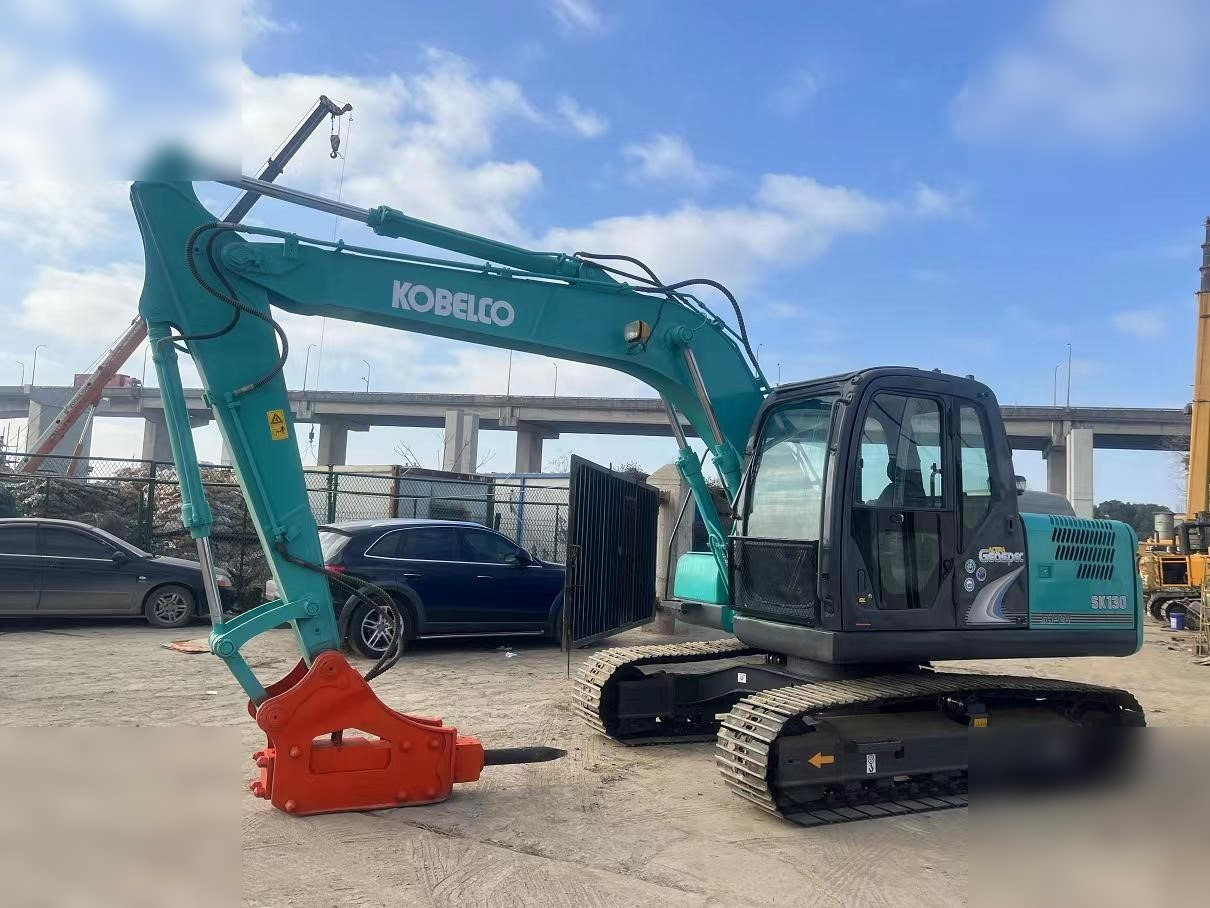 KOBELCO SK130-8 - Pelle sur chenille: photos 3 KOBELCO SK130-8 - Pelle sur chenille: photos 3