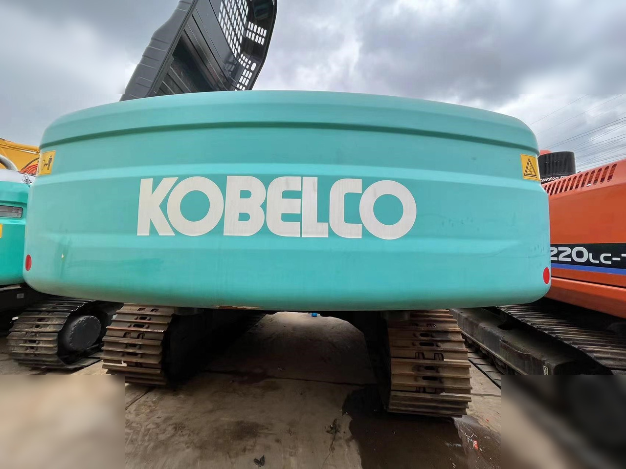 KOBELCO SK350D - Pelle sur chenille: photos 2 KOBELCO SK350D - Pelle sur chenille: photos 2