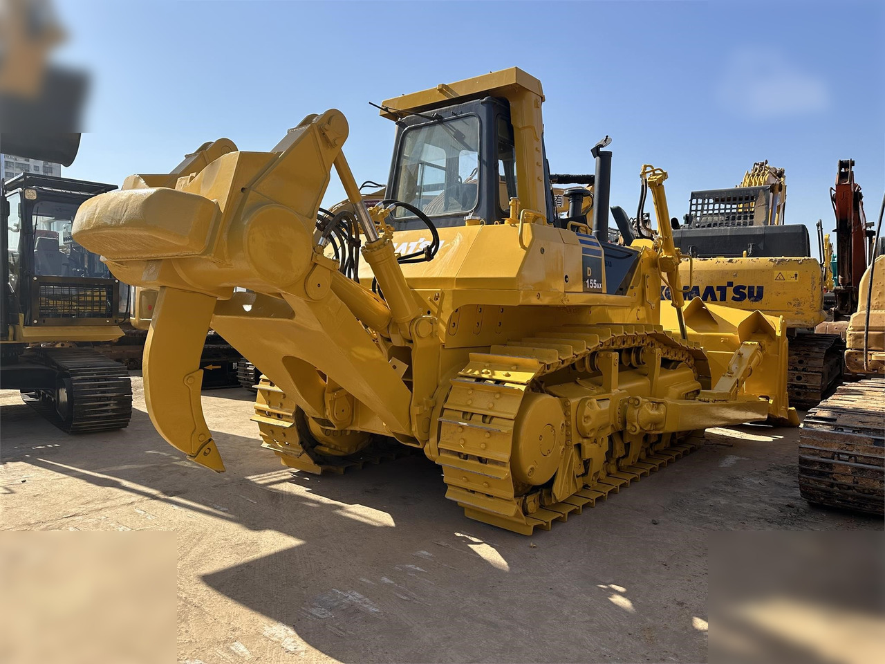 KOMATSU D155A-5 - Bulldozer: photos 1 KOMATSU D155A-5 - Bulldozer: photos 1