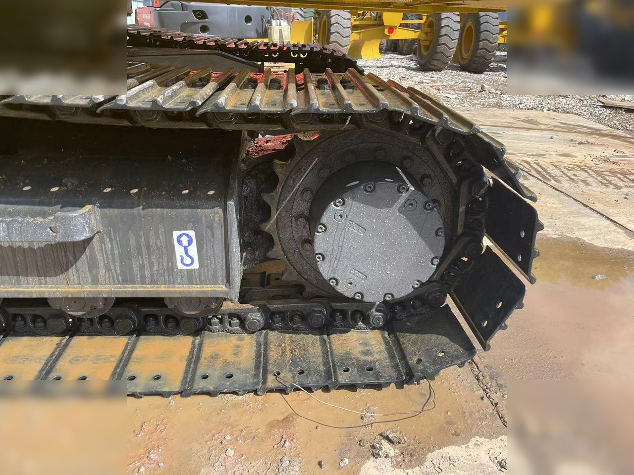 KOMATSU PC120-8 - Pelle sur chenille: photos 5 KOMATSU PC120-8 - Pelle sur chenille: photos 5