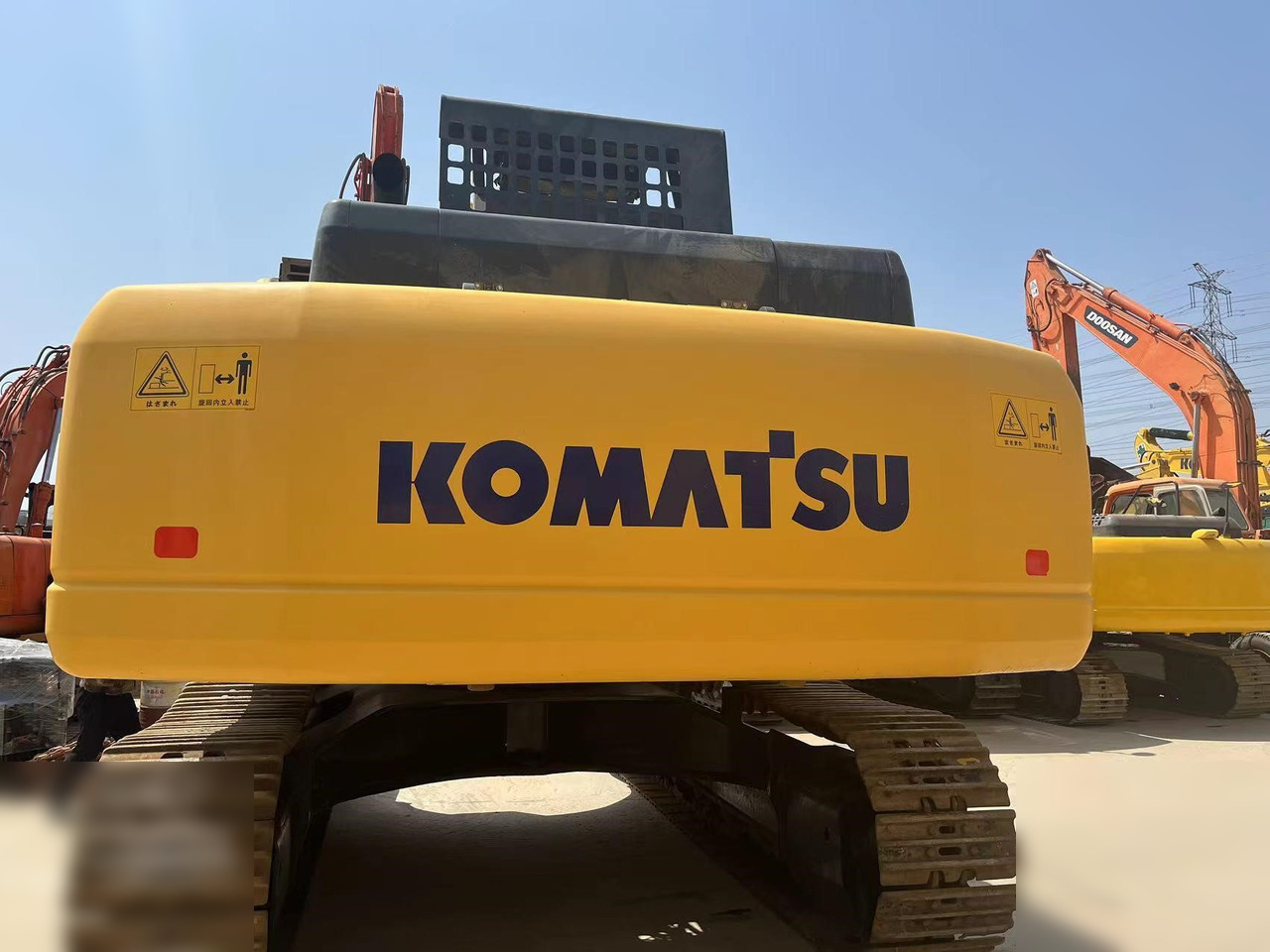 KOMATSU PC400-8 - Pelle sur chenille: photos 2 KOMATSU PC400-8 - Pelle sur chenille: photos 2