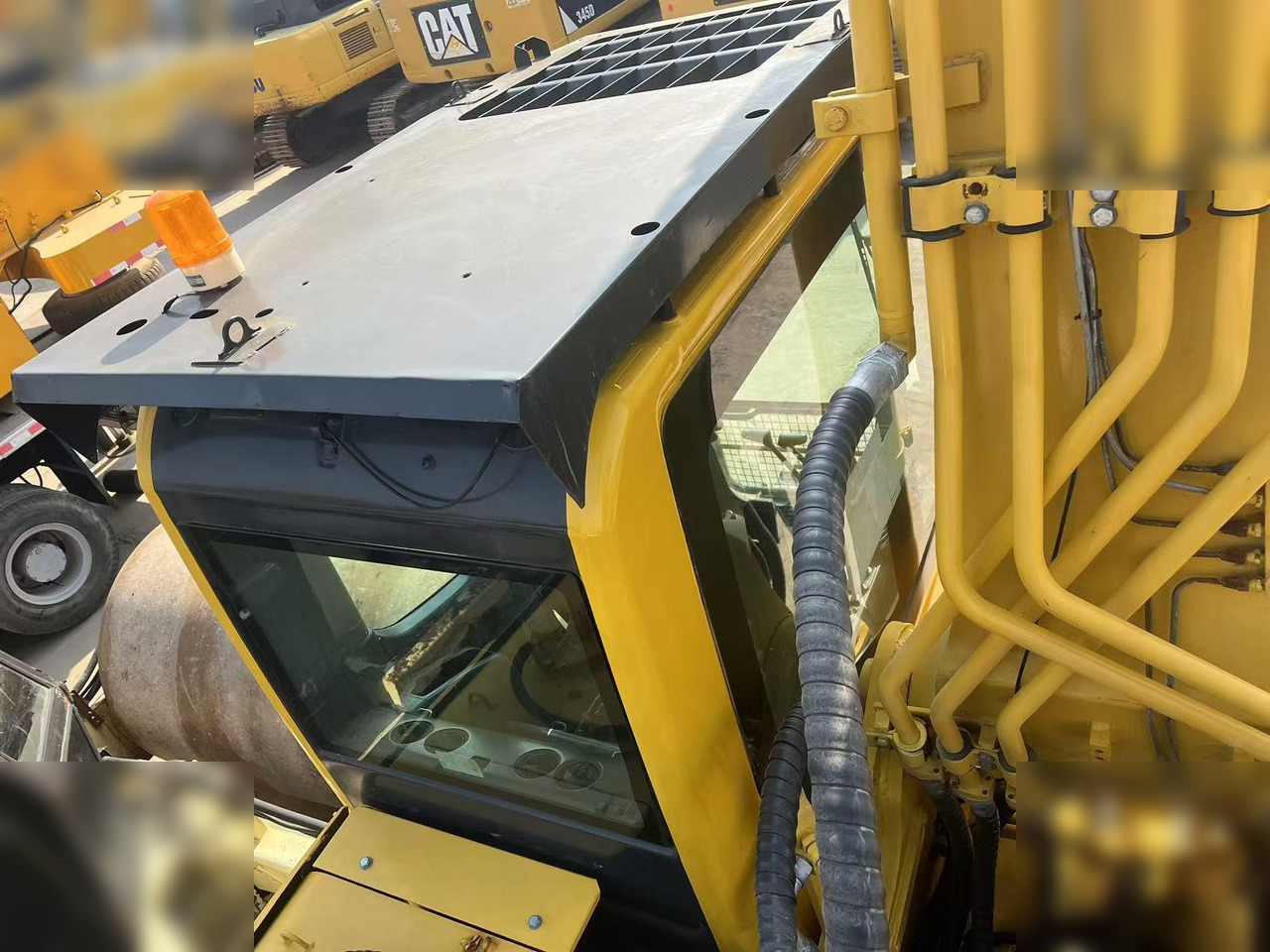 KOMATSU PC400-8R - Pelle sur chenille: photos 5 KOMATSU PC400-8R - Pelle sur chenille: photos 5