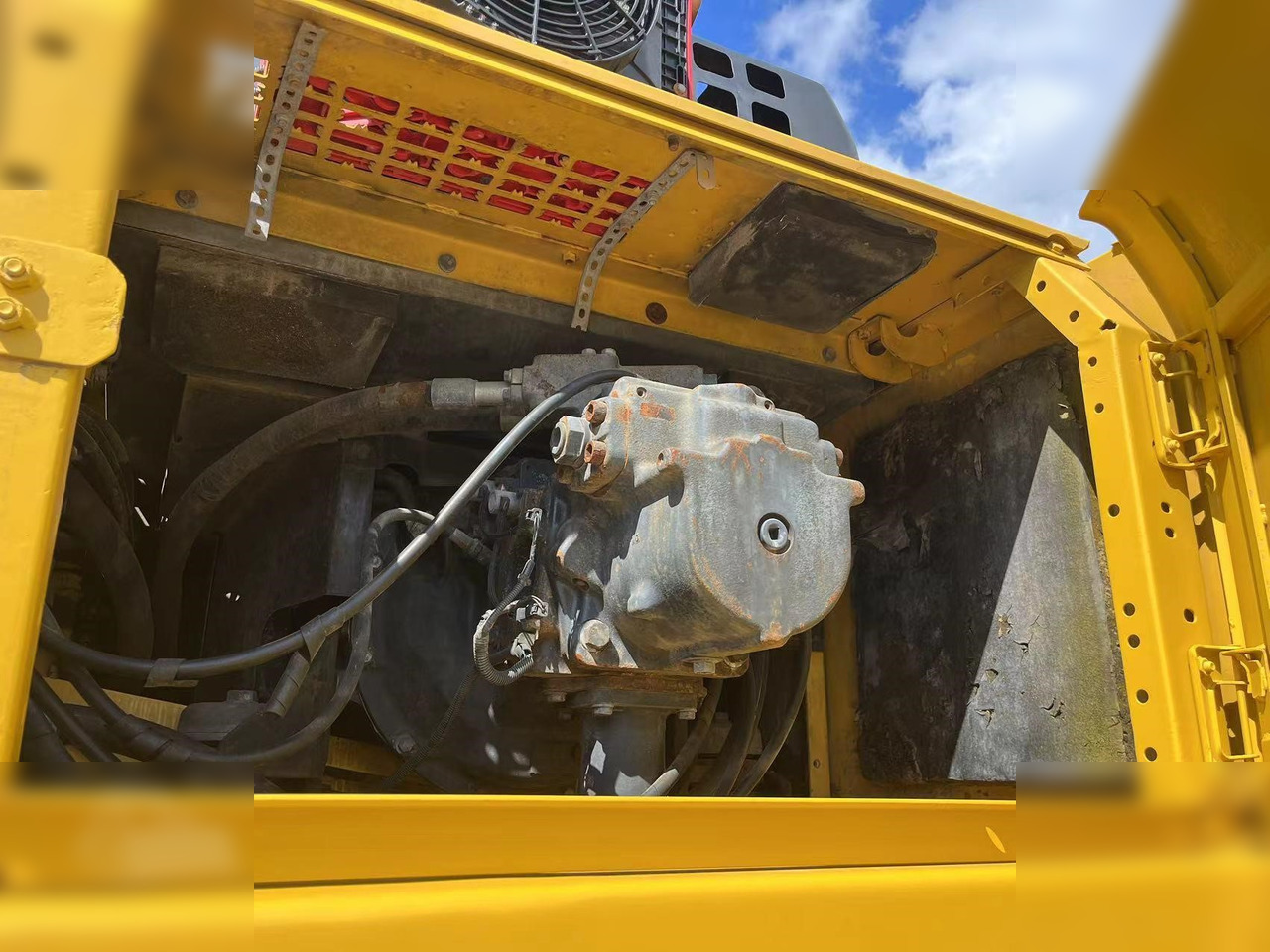 KOMATSU PC400-8R - Pelle sur chenille: photos 5 KOMATSU PC400-8R - Pelle sur chenille: photos 5