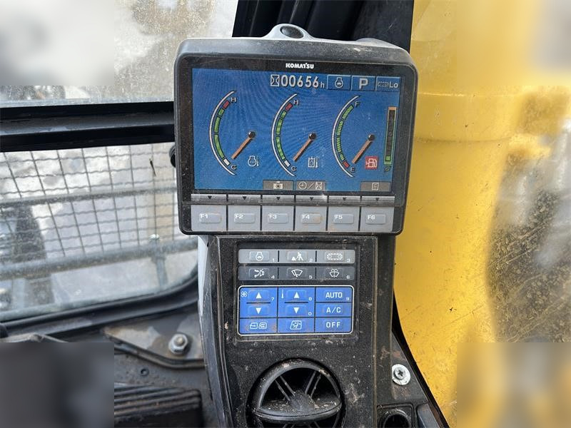Pelle sur chenille KOMATSU PC450-8: photos 9