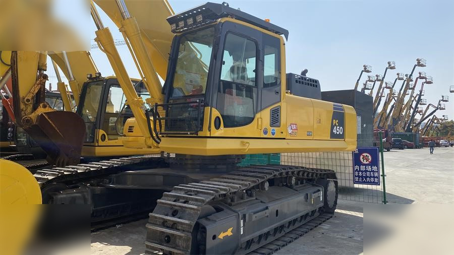KOMATSU PC450 - Pelle sur chenille: photos 4 KOMATSU PC450 - Pelle sur chenille: photos 4