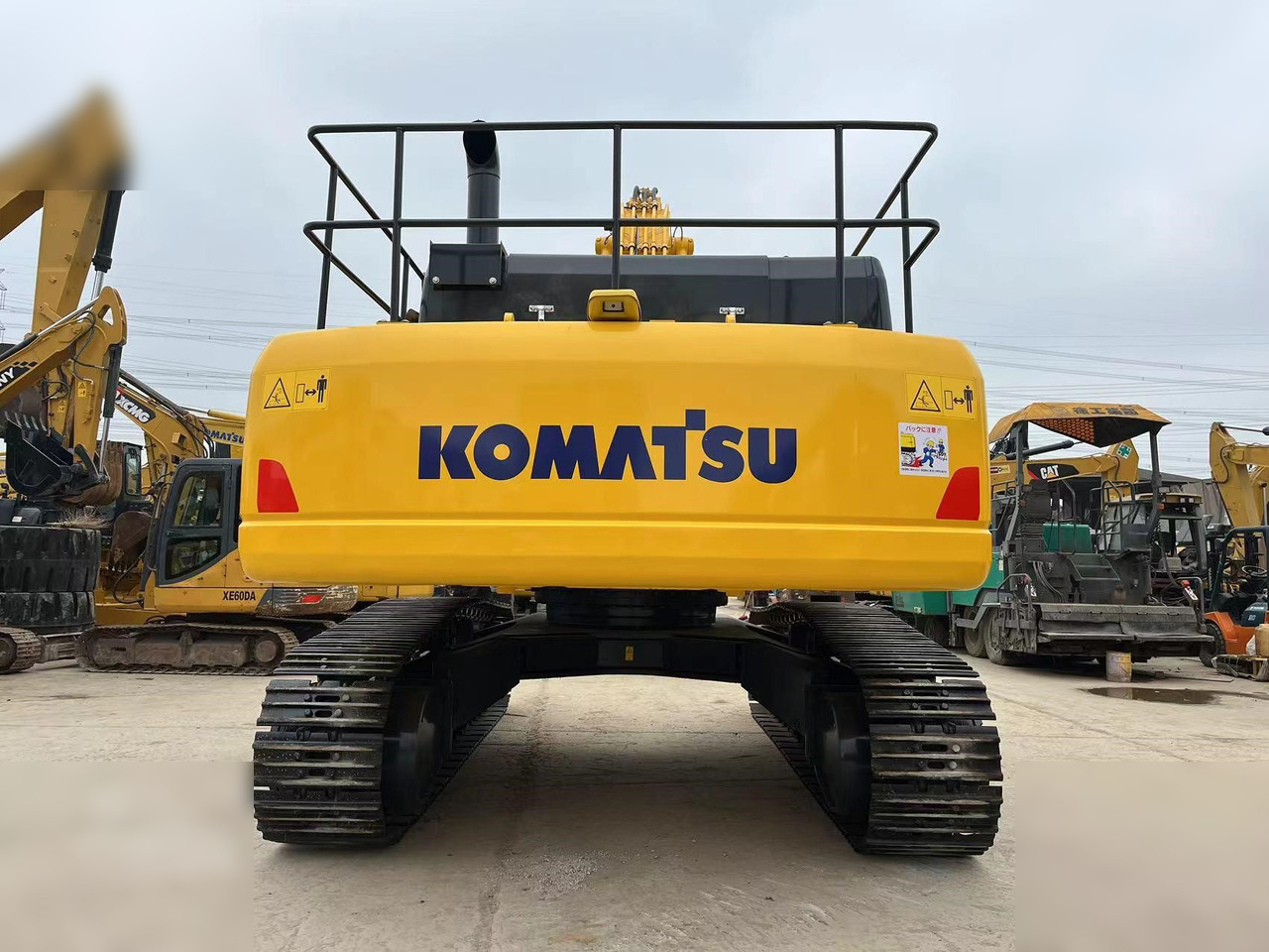 KOMATSU PC450 - Pelle sur chenille: photos 4 KOMATSU PC450 - Pelle sur chenille: photos 4
