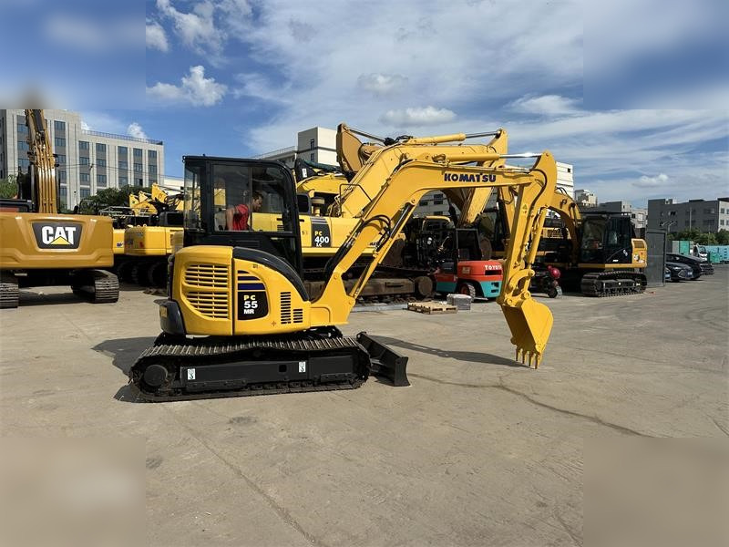 KOMATSU PC55MR-2 - Mini pelle: photos 2 KOMATSU PC55MR-2 - Mini pelle: photos 2