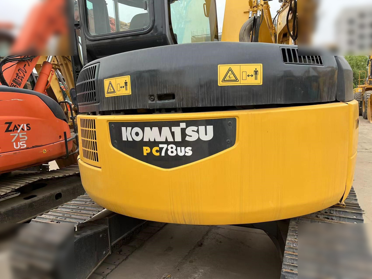 KOMATSU PC78US - Pelle sur chenille: photos 3 KOMATSU PC78US - Pelle sur chenille: photos 3
