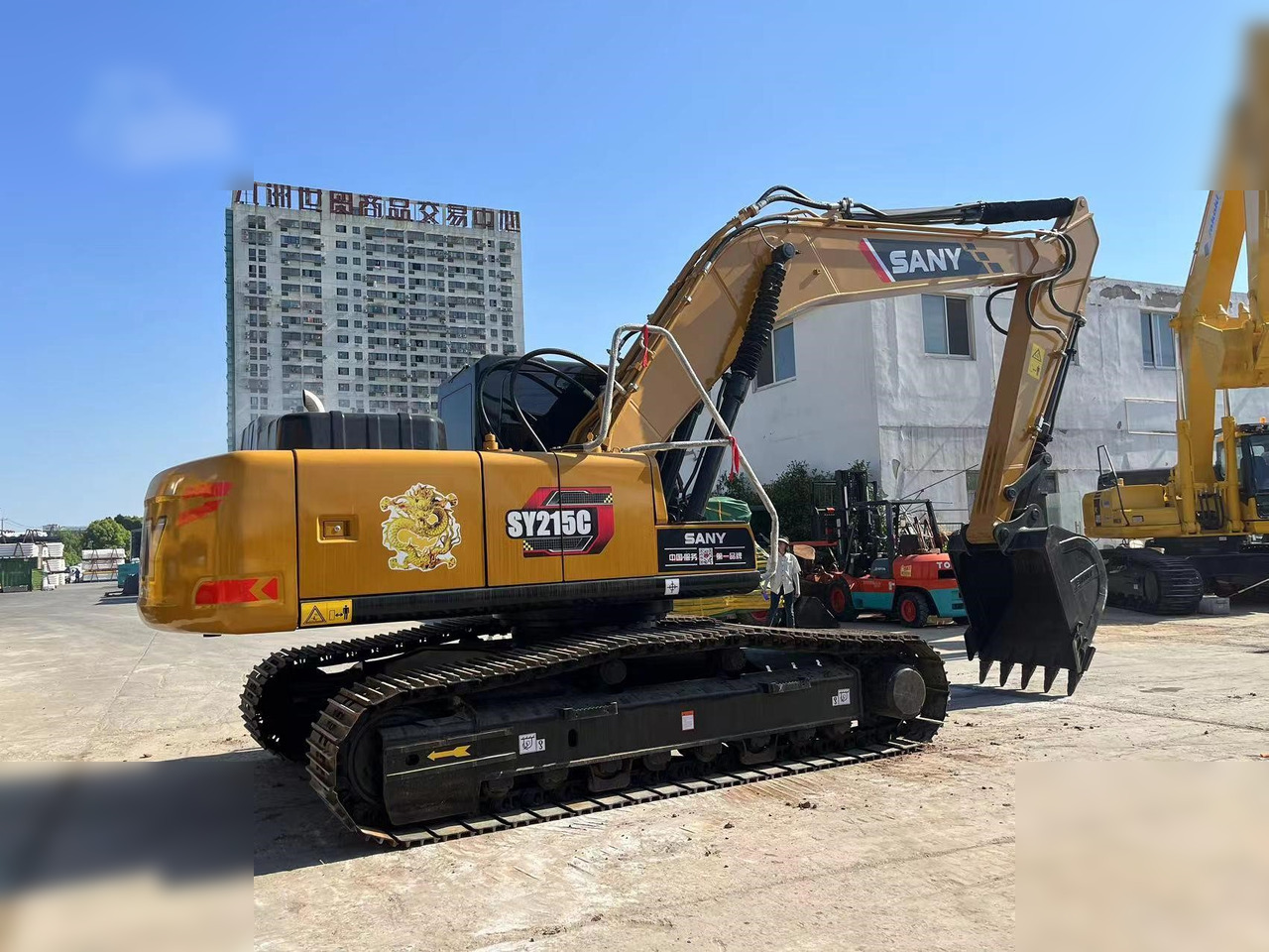SANY SY215C - Pelle sur chenille: photos 4 SANY SY215C - Pelle sur chenille: photos 4