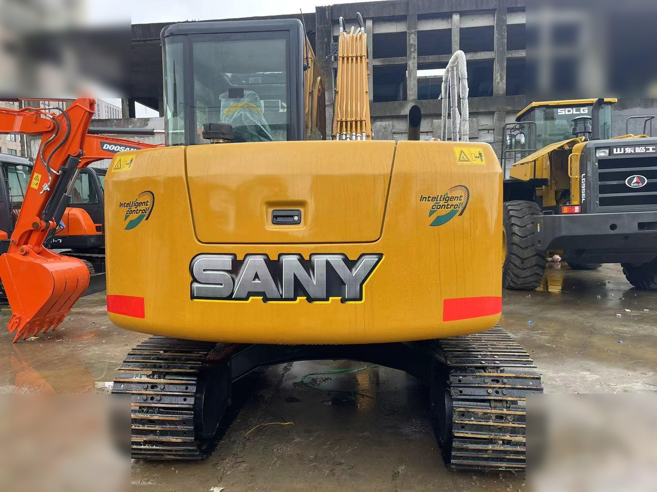 SANY SY75C - Pelle sur chenille: photos 2 SANY SY75C - Pelle sur chenille: photos 2