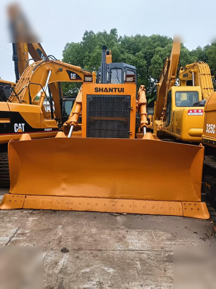 SHANTUI SD22 - Bulldozer: photos 1 SHANTUI SD22 - Bulldozer: photos 1