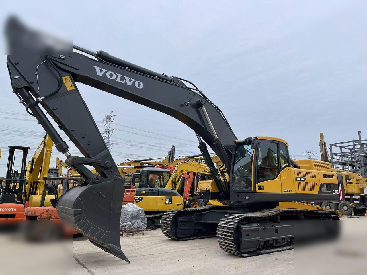 VOLVO EC480DL - Pelle sur chenille: photos 1 VOLVO EC480DL - Pelle sur chenille: photos 1