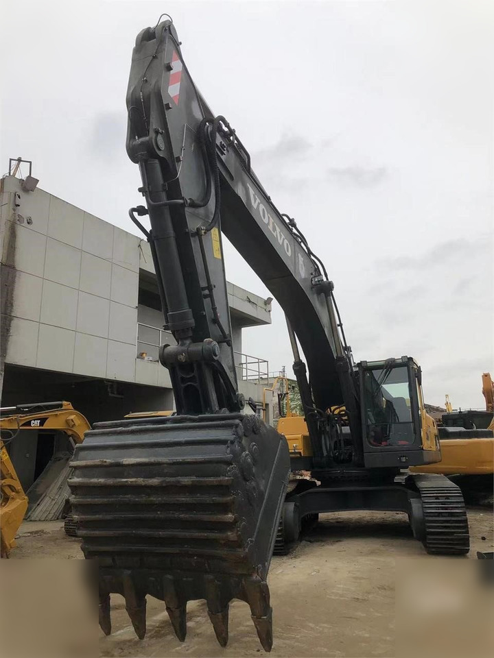 VOLVO EC480DL - Pelle sur chenille: photos 1 VOLVO EC480DL - Pelle sur chenille: photos 1