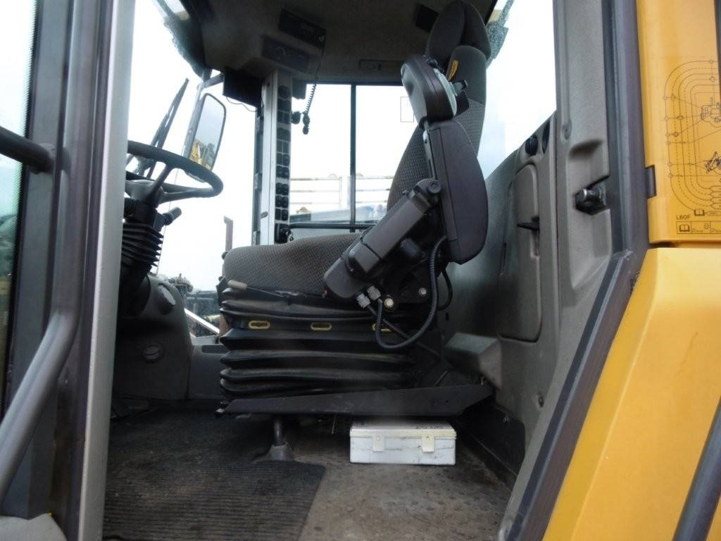 Volvo L 60 F - Chargeuse sur pneus: photos 3 Volvo L 60 F - Chargeuse sur pneus: photos 3