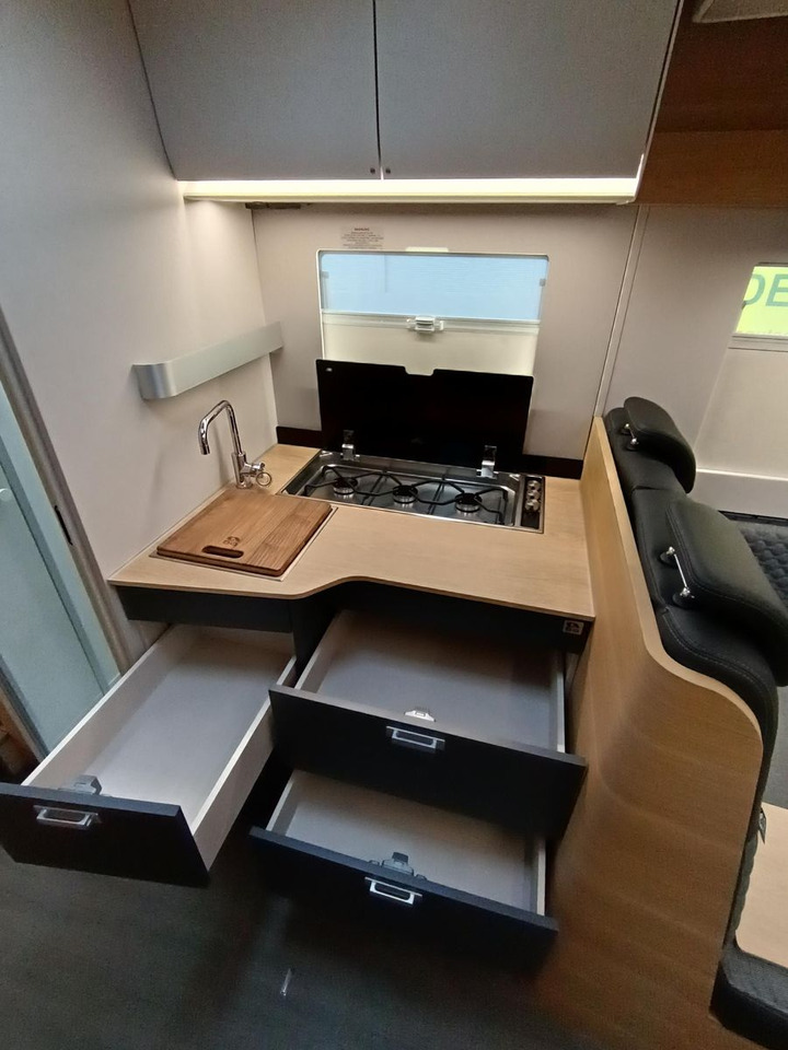 Camping-car profilé Adria Matrix 60Y 670 SL 4,4t*JUBILEE*MARKISE*LED*NAVI*: photos 20 Camping-car profilé Adria Matrix 60Y 670 SL 4,4t*JUBILEE*MARKISE*LED*NAVI*: photos 20