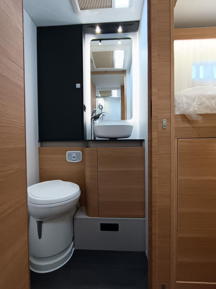 Camping-car profilé Adria Matrix 60Y 670 SL 4,4t*JUBILEE*MARKISE*LED*NAVI*: photos 19 Camping-car profilé Adria Matrix 60Y 670 SL 4,4t*JUBILEE*MARKISE*LED*NAVI*: photos 19