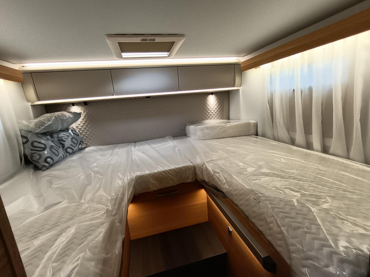 Camping-car profilé Adria Matrix 60Y 670 SL 4,4t*JUBILEE*MARKISE*LED*NAVI*: photos 15 Camping-car profilé Adria Matrix 60Y 670 SL 4,4t*JUBILEE*MARKISE*LED*NAVI*: photos 15