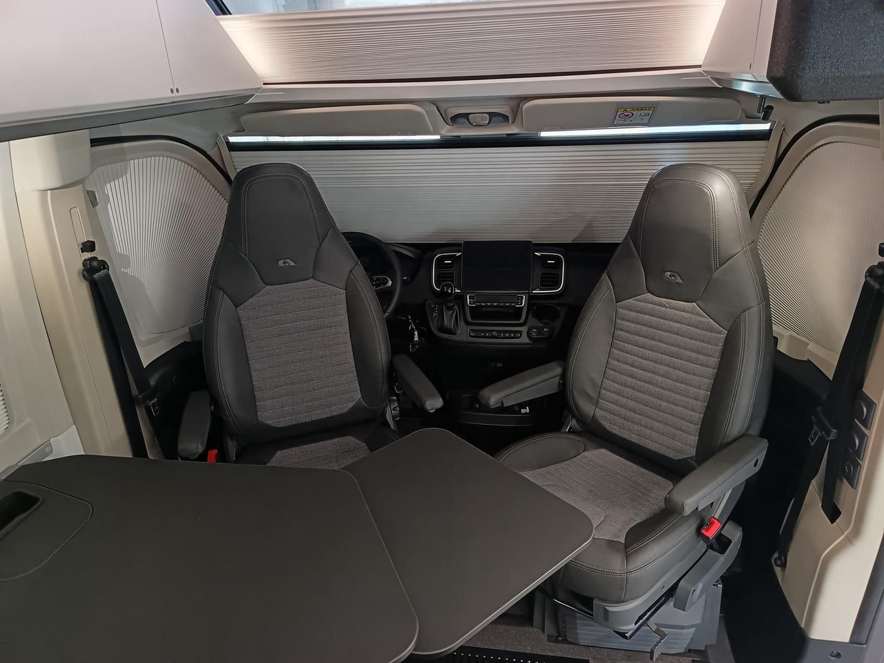 Adria Twin Edition 640 SGX Maxi 132kW*138L KÜHLSCHRANK — crédit-bail Adria Twin Edition 640 SGX Maxi 132kW*138L KÜHLSCHRANK: photos 17