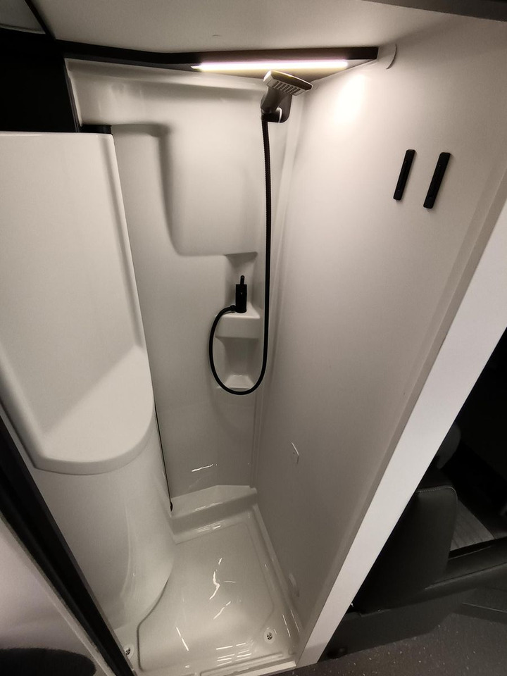 Adria Twin Edition 640 SGX Maxi 132kW*138L KÜHLSCHRANK — crédit-bail Adria Twin Edition 640 SGX Maxi 132kW*138L KÜHLSCHRANK: photos 19