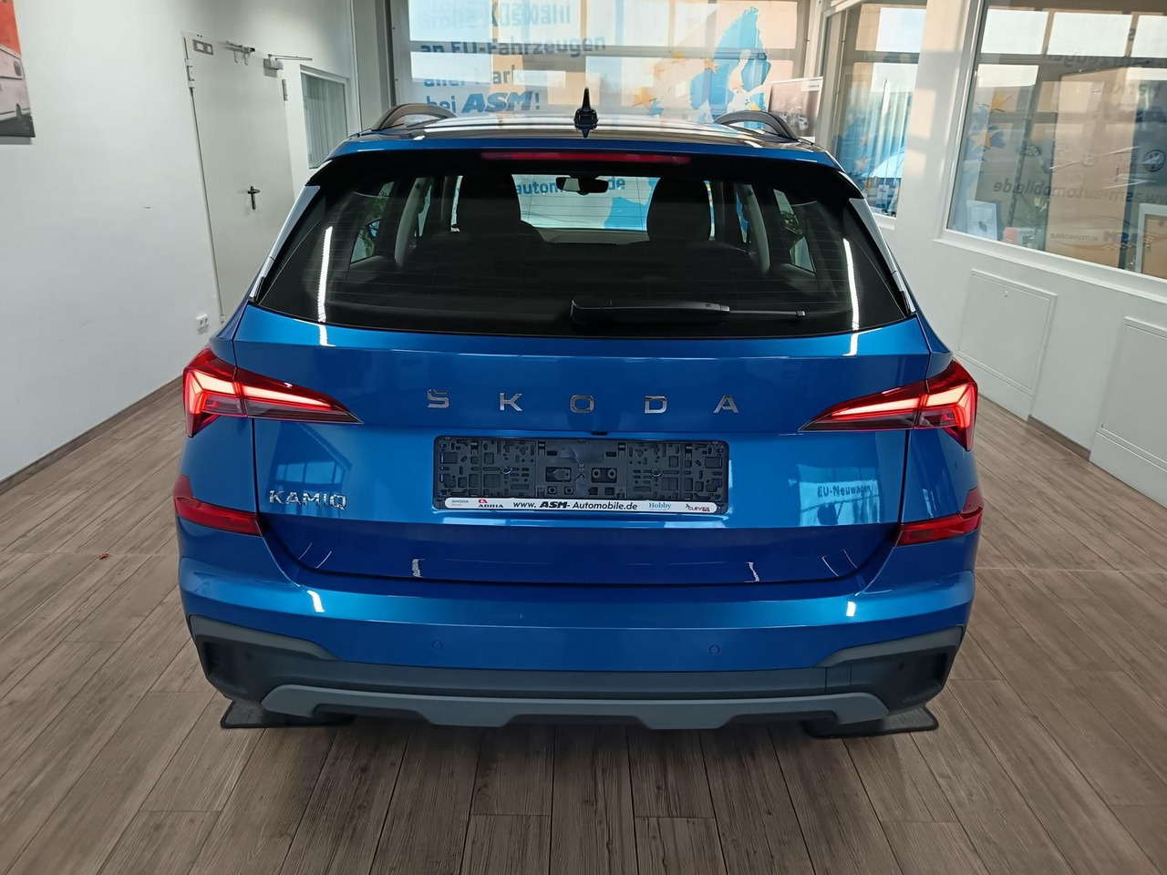 Skoda Kamiq 130 Jahre 1,5TSI DSG*AHK*ACC*LED*R-KAM*PDC - SUV: photos 5 Skoda Kamiq 130 Jahre 1,5TSI DSG*AHK*ACC*LED*R-KAM*PDC - SUV: photos 5