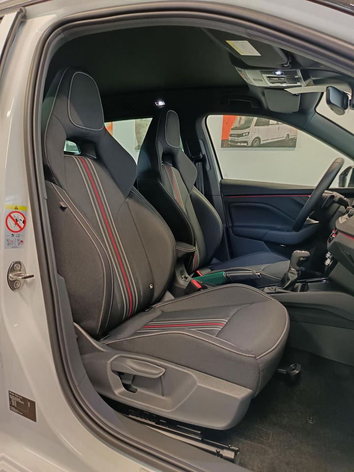 SUV Skoda Kamiq Monte Carlo 1,5 TSI DSG*AHK*PANO*LED*ACC*: photos 21